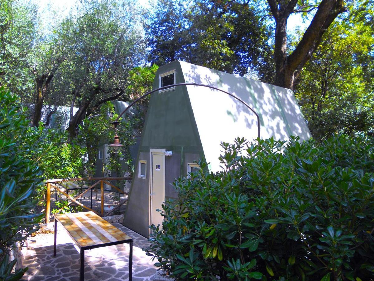 La Francesca Sud Un Villaggio"Glamping" Scario Oda fotoğraf